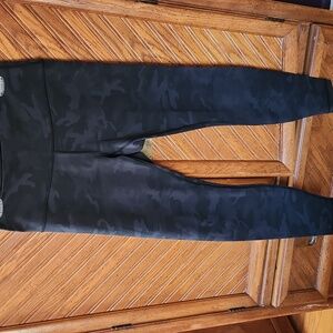 Women's Lululemon Camo Legging